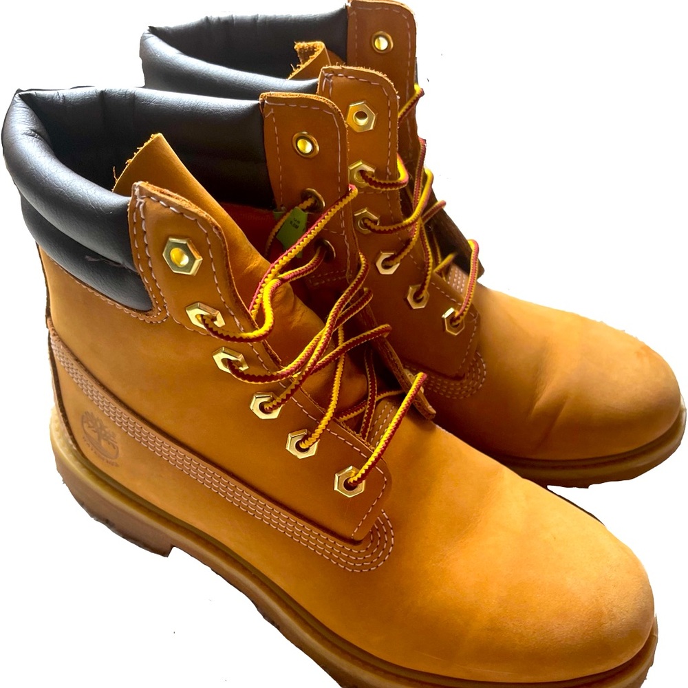 Timberland Classic Brown Suede Boots.